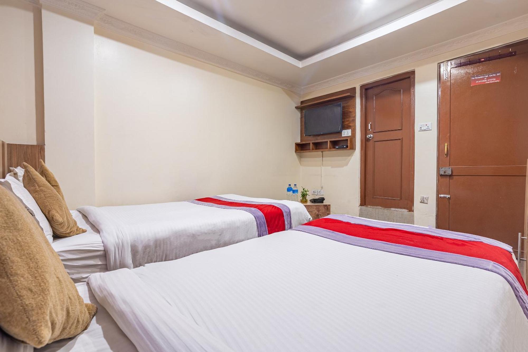 Oyo 821 Hotel Gauri Kathmandu Exterior foto