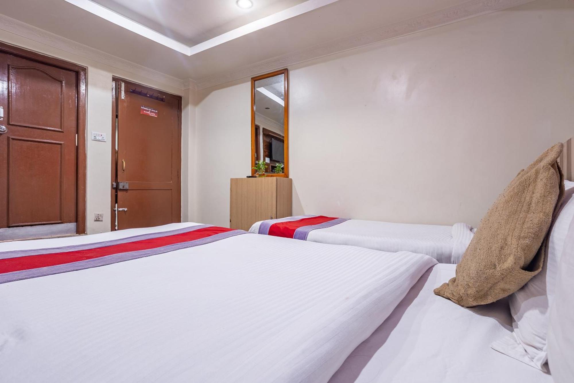 Oyo 821 Hotel Gauri Kathmandu Exterior foto