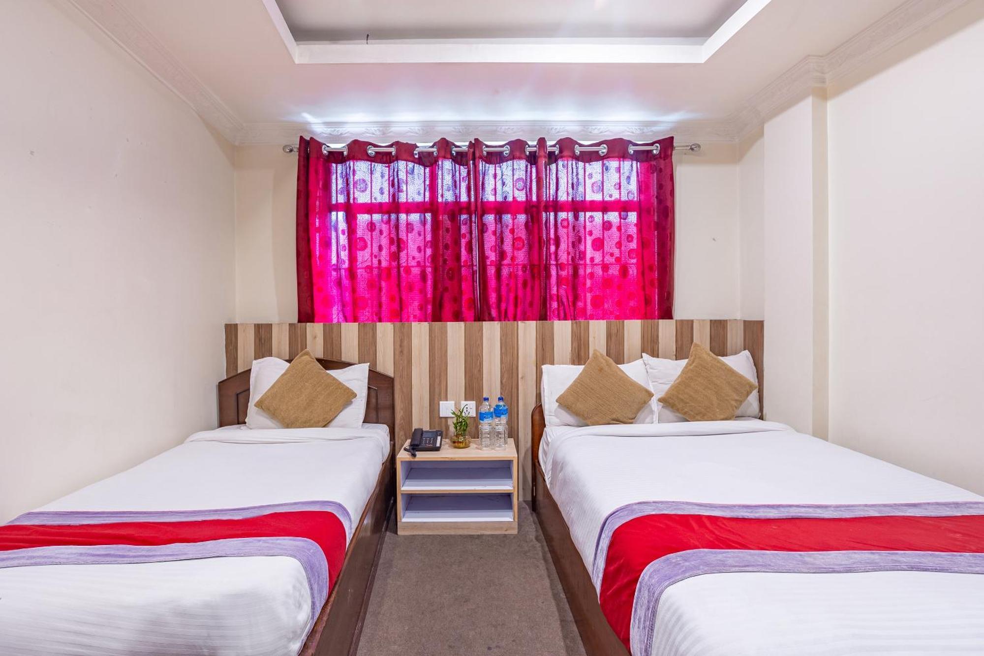 Oyo 821 Hotel Gauri Kathmandu Exterior foto