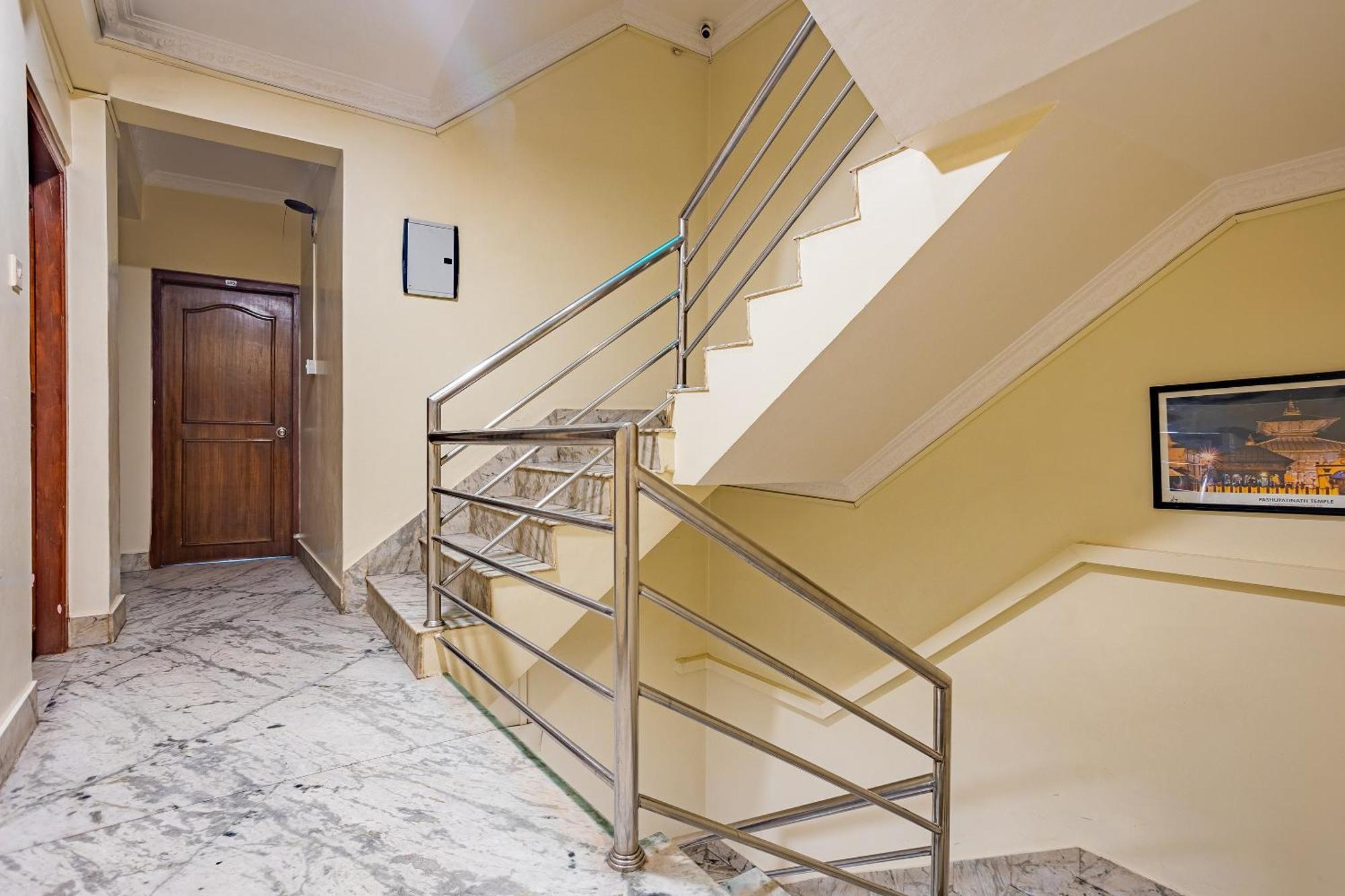 Oyo 821 Hotel Gauri Kathmandu Exterior foto